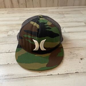 Hurley Camo Logo SnapBack Trucker Hat